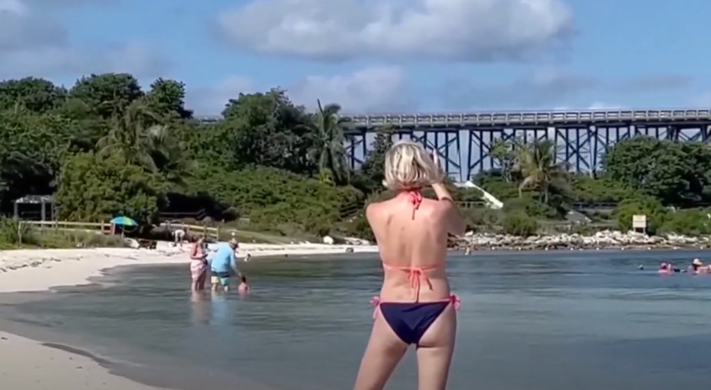 Can You Swim in Marathon Florida in January. FloridaKeysVillas.com has heated pools.