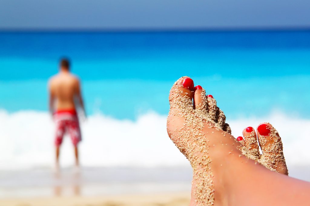 July and August are the hottest Months in Marathon Florida. We have the beach and sea breezes and pools to cool off. FloridaKeysVillas.com