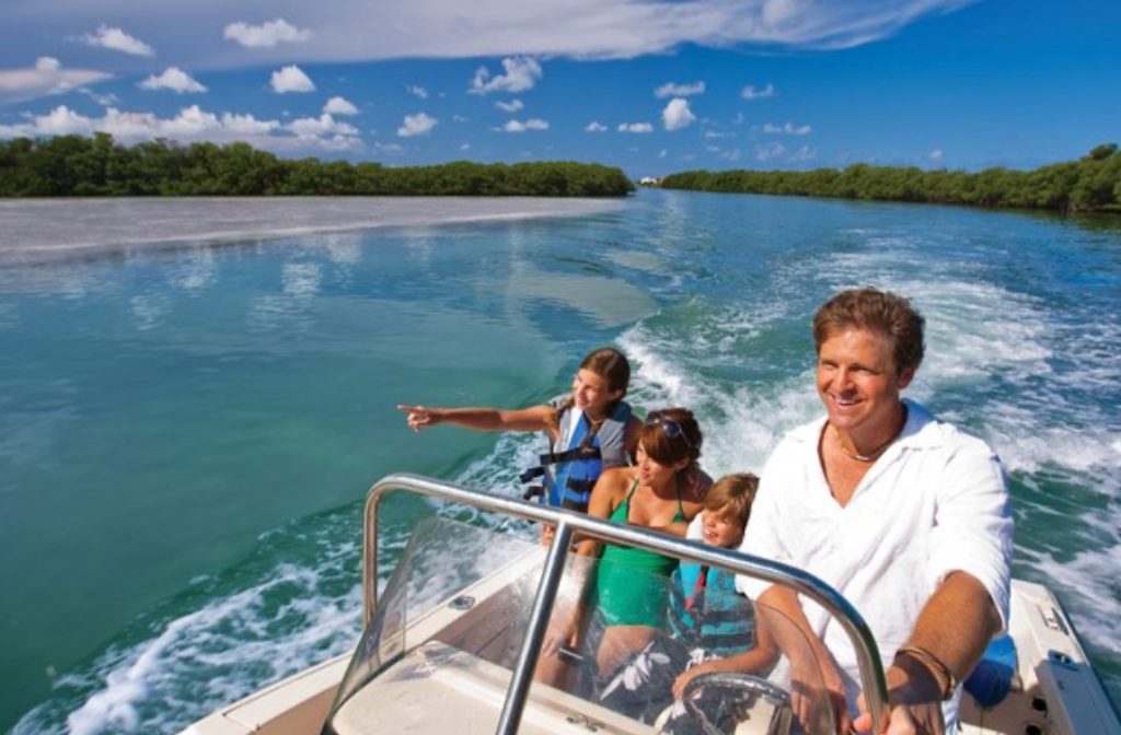 FloridaKeysVillas.com Boating Paradise and Fishing in Key Colony Beach. 