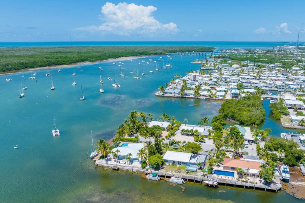 Luxury Florida Keys Vacation Rentals. Florida Keys Vacation Homes. FloridaKeyVillas.com