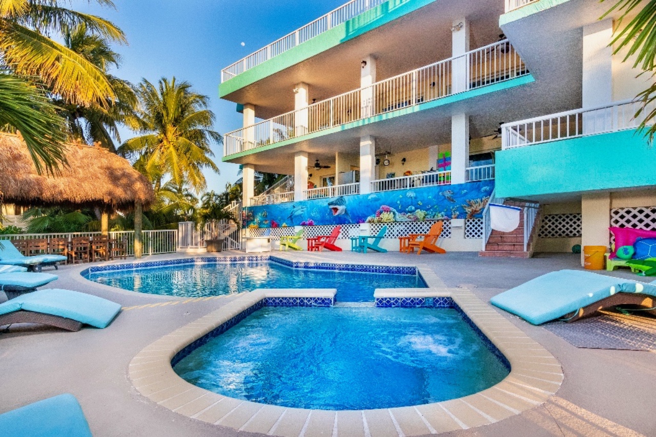 Marathon FL rental with private pool for families. 619 Sombrero Beach Road, Marathon Florida. FloridaKeysVillas.com