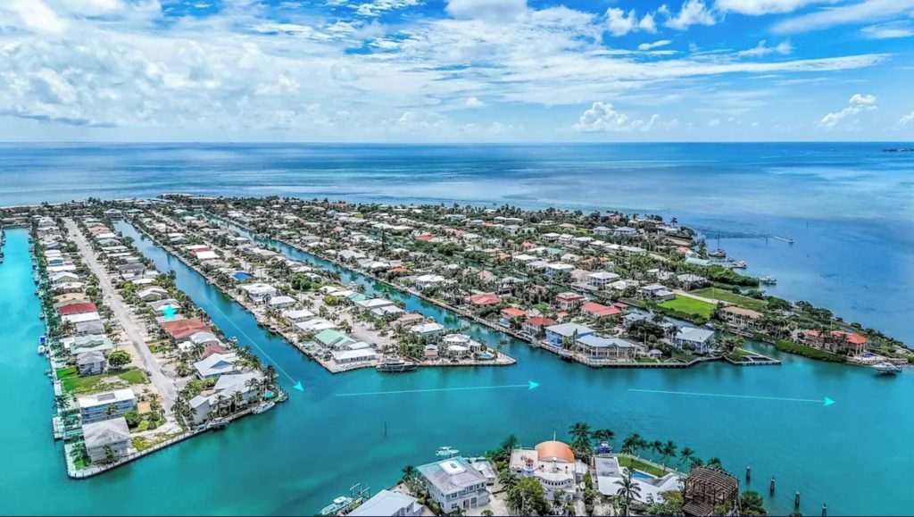 Key Colony Beach Boating and Fishing with easy access to the ocean and bayside. FloridaKeysVillas.com