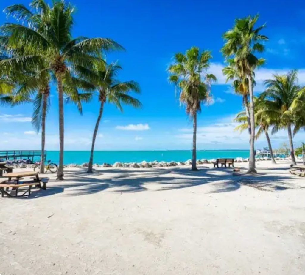 Sunset Park with Sunset Beach in Key Colony Beach, Florida. FloridaKeysVillas.com