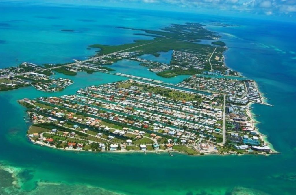 Florida Keys Vacation Rentals in Marathon and Key Colony Beach. Ariel view of vacation rentals to book in the Florida Keys. FloridaKeysVillas.com Book direct and save. 