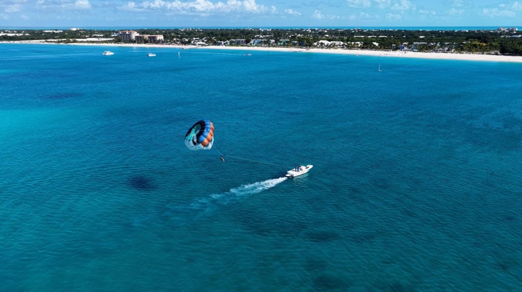 Family Activities in Marathon & Key Colony Beach, FL. Parasailing over Sombrero Beach. FloridaKeysVillas.com