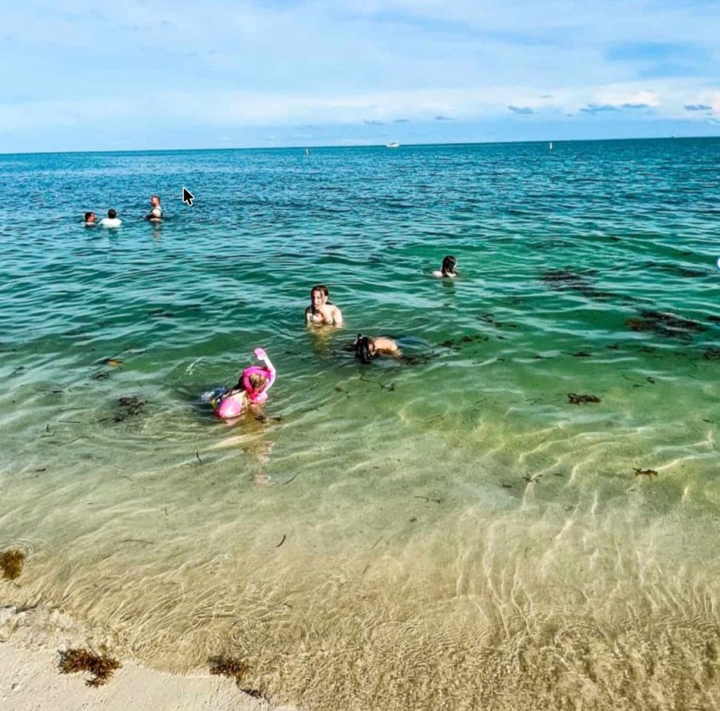 Sombrero Beach Snorkel at Sombrero Beach. FloridaKeysVillas.com