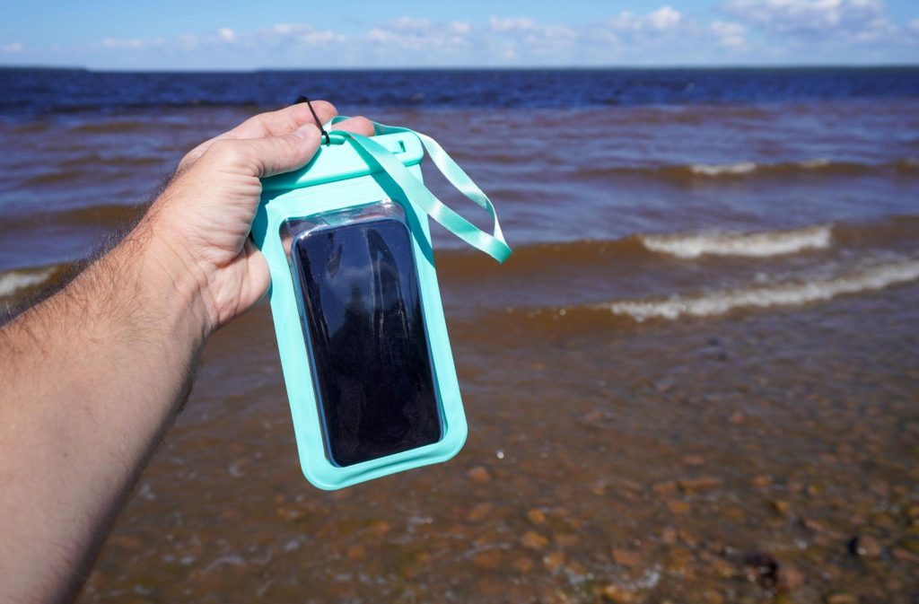 Waterproof phone pouch for ocean trips 1. FloridaKeysVillas.com
