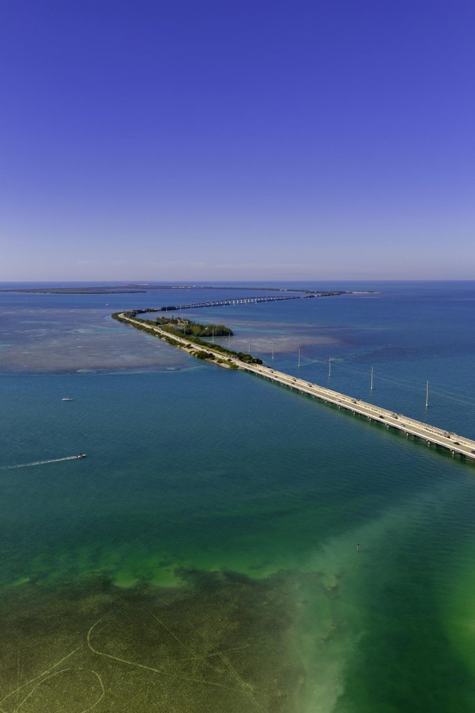 Overseas Highway scenic drive through the Florida Keys. FloridaKeysVillas.com